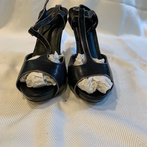 Le château Women heels - Picture 2 of 5